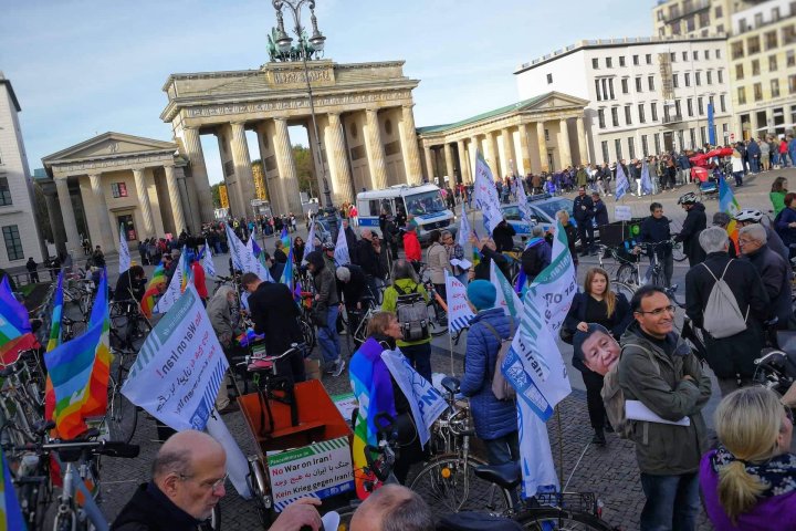 Protestaktion für Frieden und gegen einen amerkanischen Krieg gegen Iran im Jahr 2019